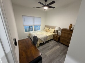 236 Buxton Ave in Newport News, VA - Building Photo - Building Photo