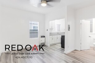 290 Loma Dr in Los Angeles, CA - Building Photo