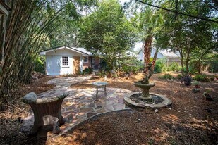 620 Demere Way in St. Simons Island, GA - Building Photo