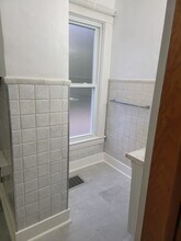 810 S Kalamazoo Ave, Unit 810 (Lower) in Marshall, MI - Building Photo - Building Photo