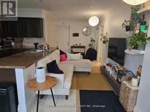 2615 Keele St in Toronto, ON - Building Photo - Building Photo