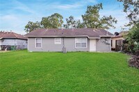 3015 Dacca Dr - 6