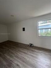 226 NE 56th St in Miami, FL - Building Photo - Building Photo