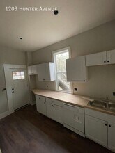 1203 Hunter Ave in Columbus, OH - Building Photo - Building Photo