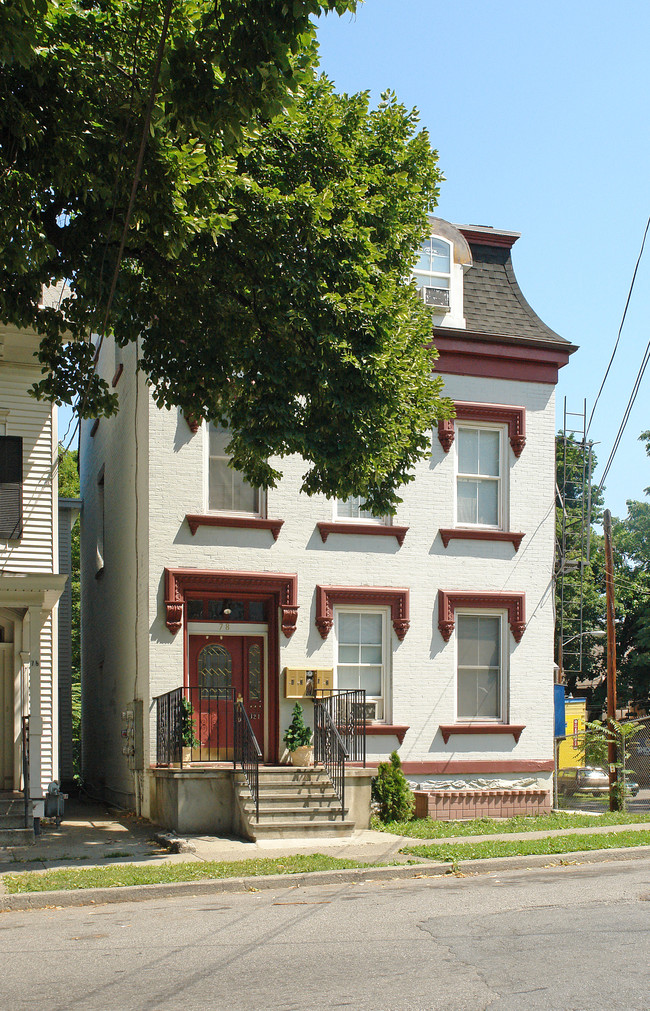 78 Montgomery St in Poughkeepsie, NY - Building Photo - Building Photo