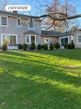 152 N Ferry Rd in Shelter Island Heights, NY - Building Photo - Building Photo