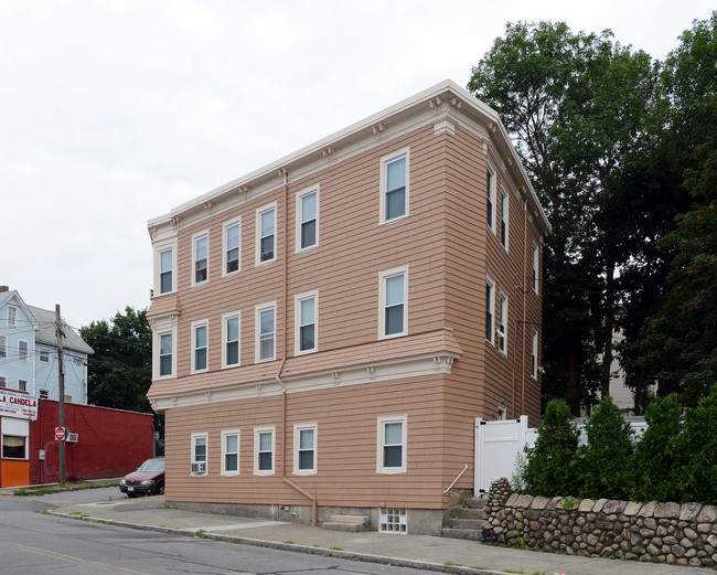 81 Austin St in New Bedford, MA - Building Photo - Building Photo