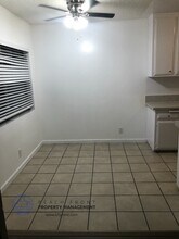 6257 Friends Ave. in Whittier, CA - Foto de edificio - Building Photo