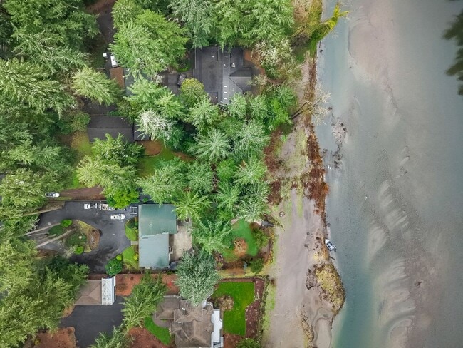 28534 Historic Columbia River Hwy in Troutdale, OR - Building Photo - Building Photo