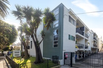 Ocean Park Apartments in Santa Monica, CA - Building Photo - Building Photo
