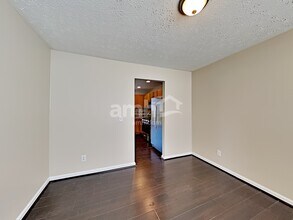 450 Crested View Dr in Loganville, GA - Building Photo - Building Photo