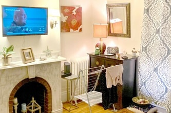 136 Myrtle St, Unit T1 in Boston, MA - Foto de edificio - Building Photo