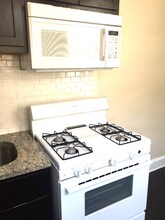 4425 W Fullerton Ave in Chicago, IL - Building Photo - Building Photo