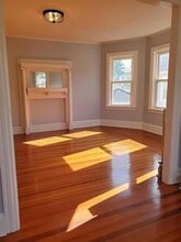 118 Wentworth Ave in Cranston, RI - Building Photo - Building Photo