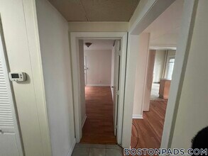 1133 Commonwealth Ave, Unit 1 in Boston, MA - Building Photo - Building Photo