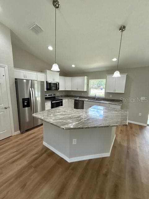 10426 SW 133 Ave in Dunnellon, FL - Foto de edificio - Building Photo