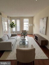 601 Pennsylvania Ave NW in Washington, DC - Foto de edificio - Building Photo