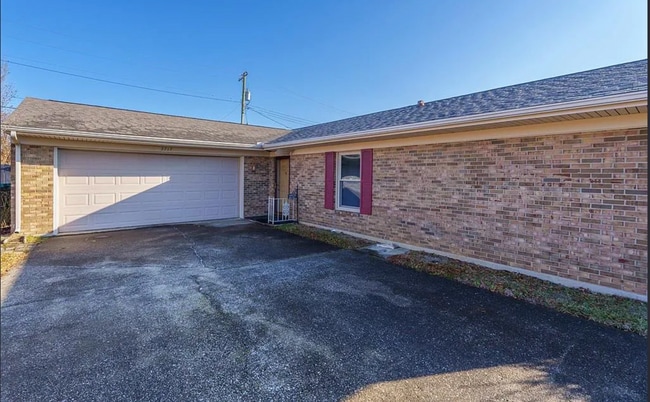 property at 2717 W Middleground Dr