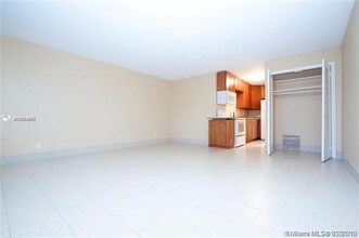 1821 NE 56th St-Unit -2 in Fort Lauderdale, FL - Building Photo - Building Photo