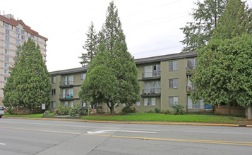 Villa Marie Apartments in Maple Ridge, BC - Building Photo - Building Photo