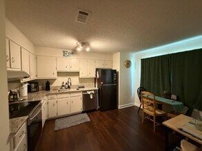 615 Royce St in Pensacola, FL - Building Photo - Building Photo