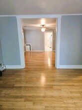 2436 N Marshfield Ave in Chicago, IL - Building Photo - Building Photo