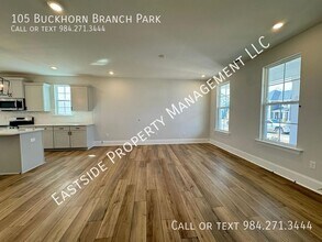 105 Buckhorn Br Pk in Clayton, NC - Building Photo - Building Photo