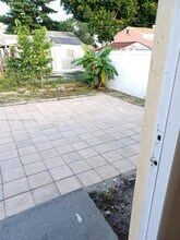 2134 Cleveland St in Hollywood, FL - Building Photo - Building Photo