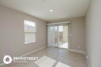 8225 W Albeniz Pl in Phoenix, AZ - Building Photo - Building Photo