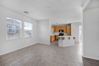 26041 Iris Ave, Unit C in Moreno Valley, CA - Foto de edificio - Building Photo