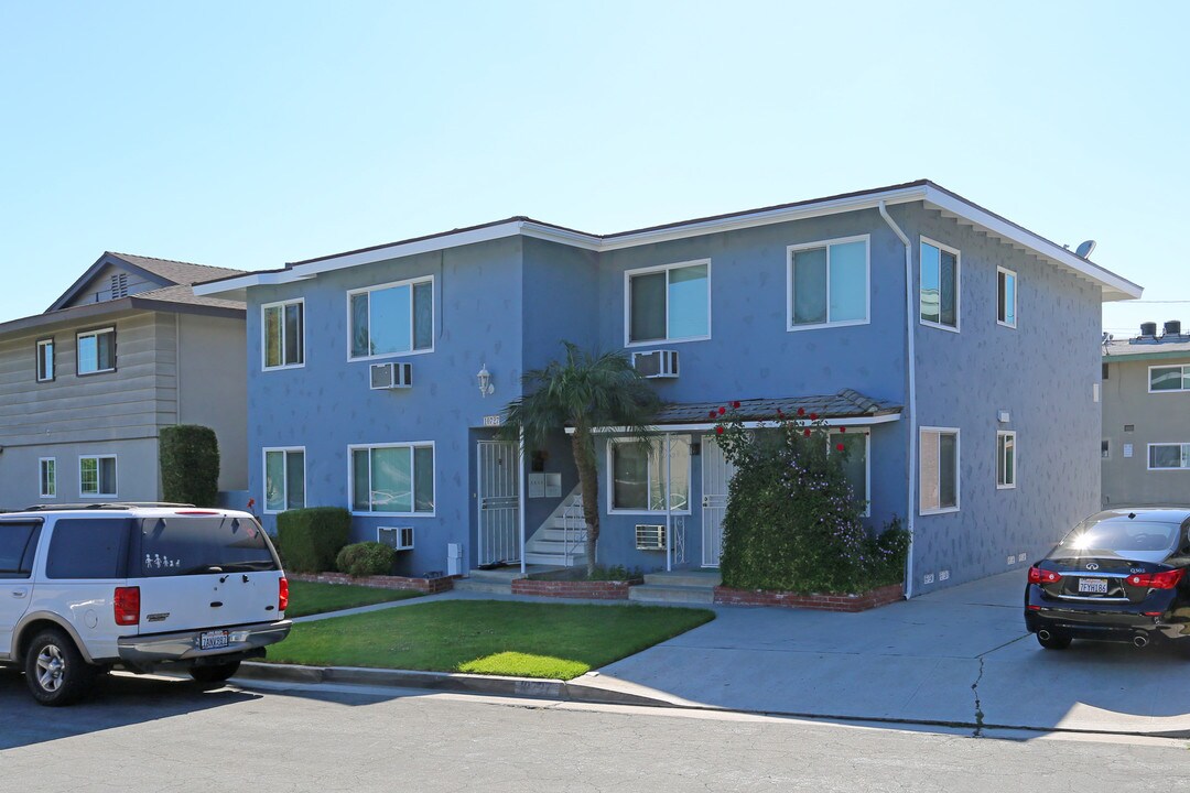 Marbel Manor in Downey, CA - Foto de edificio