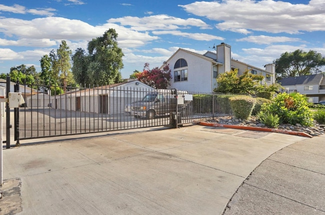 property at 712 McCoy Ct