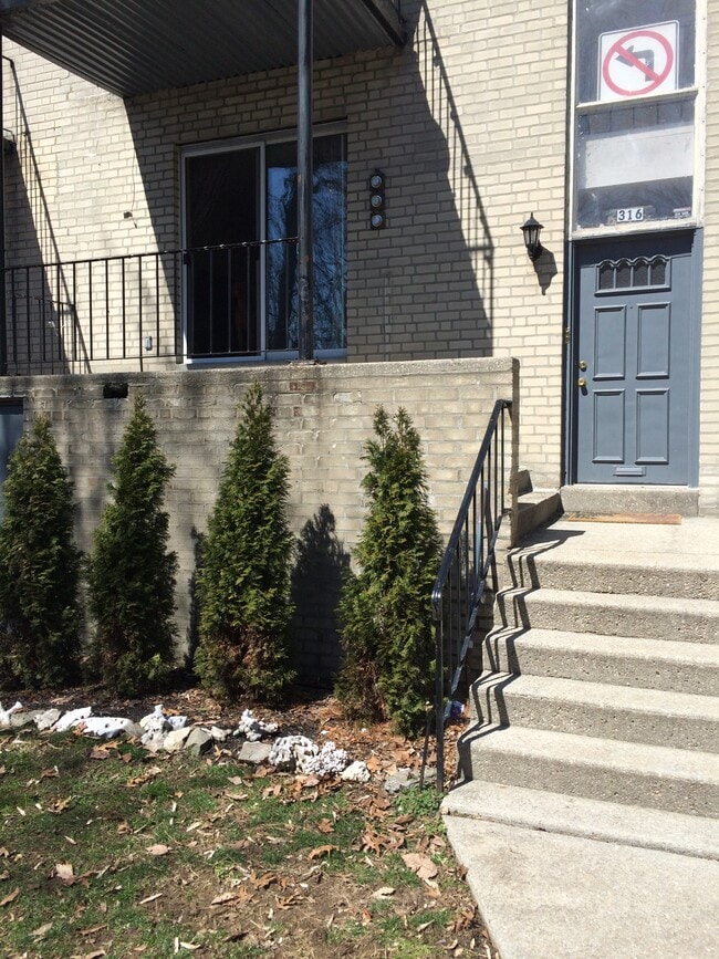 316 Hermit St, Unit Hermit - 1st Floor, Unit Hermit - 1st Floor
