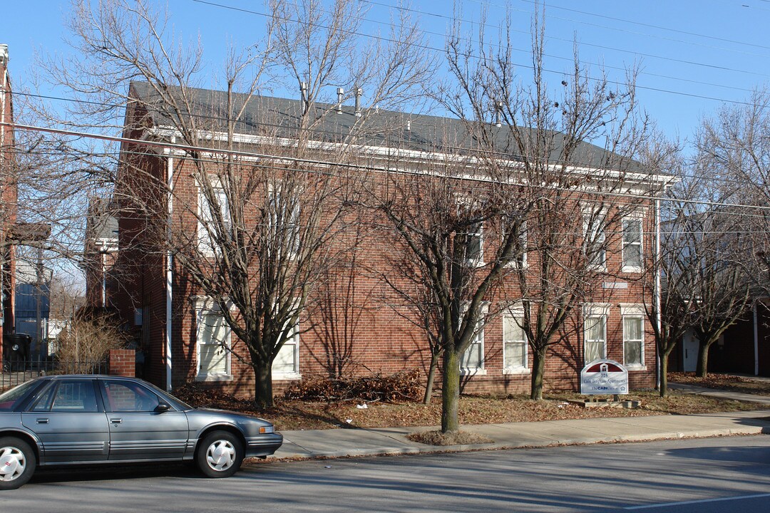 Jim Cain Home in Louisville, KY - Foto de edificio