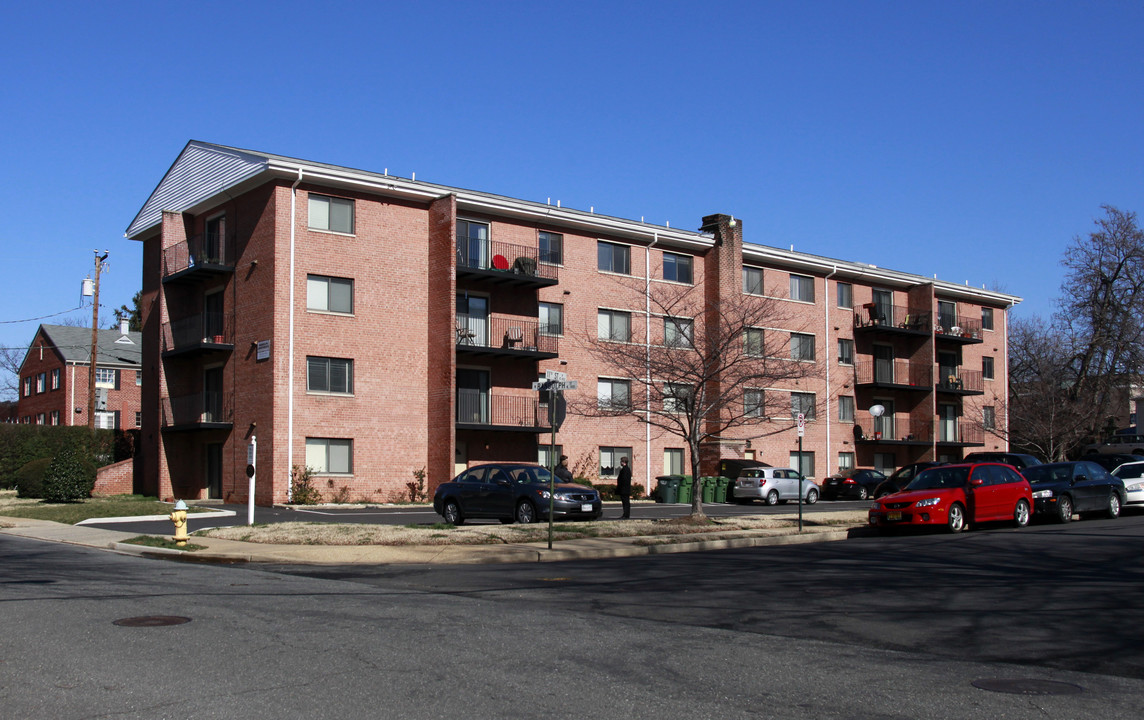 Randolph Street in Arlington, VA - Building Photo