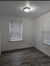 812 N St in Sanger, CA - Building Photo - Building Photo