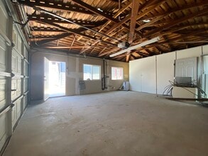 1714 N Lincoln St in Burbank, CA - Building Photo - Building Photo