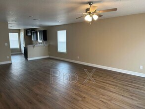 1027 S Porter Ave in Joplin, MO - Building Photo - Building Photo