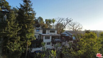 7483 Palo Vista Dr in Los Angeles, CA - Building Photo