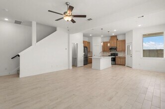 5234 Capricorn Wy in Manvel, TX - Building Photo - Building Photo