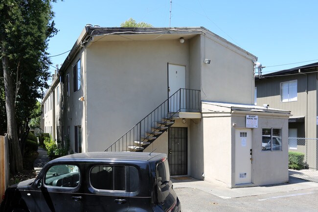 2223 P St in Sacramento, CA - Building Photo - Building Photo