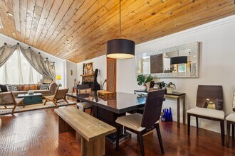 1261 Uppingham Dr in Thousand Oaks, CA - Building Photo - Building Photo