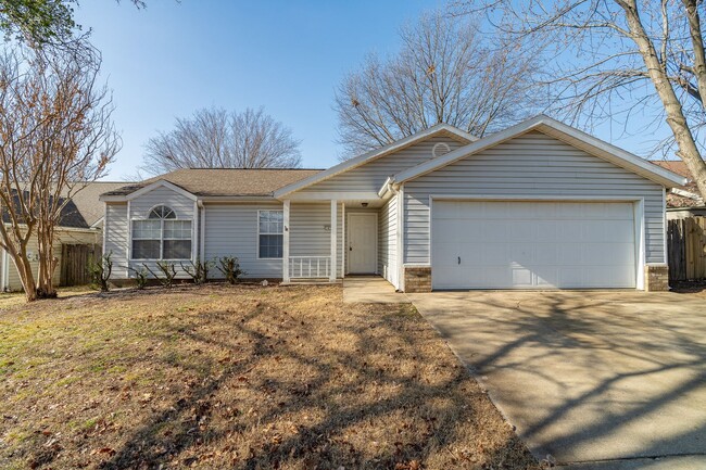 1479 Weatherwood Ct in Fayetteville, AR - Building Photo - Building Photo