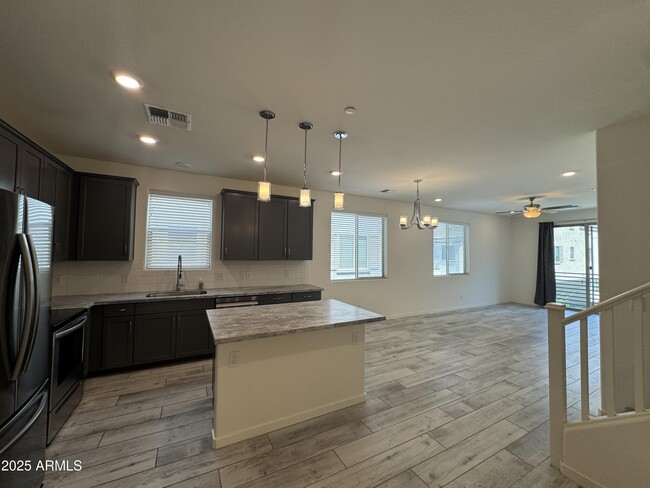 300 N Gila Springs Blvd in Chandler, AZ - Building Photo - Building Photo