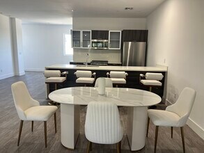 1045 NE 18th Ave, Unit 307 in Fort Lauderdale, FL - Building Photo - Building Photo