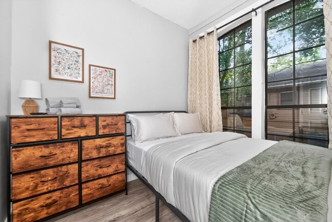 property at 2724 Hubbard St