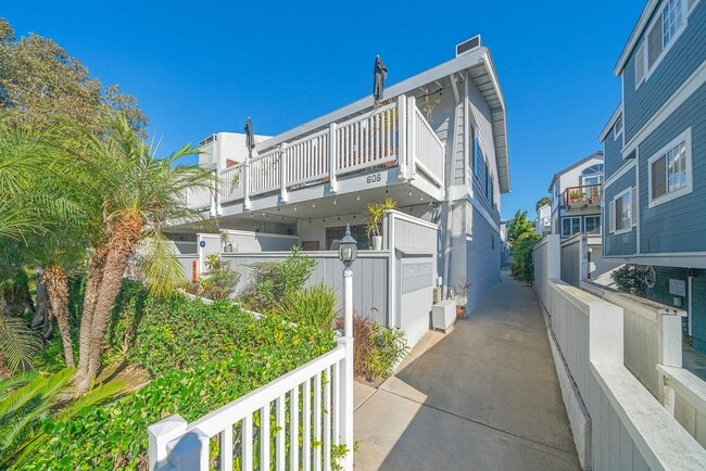 property at 606 N Guadalupe Ave