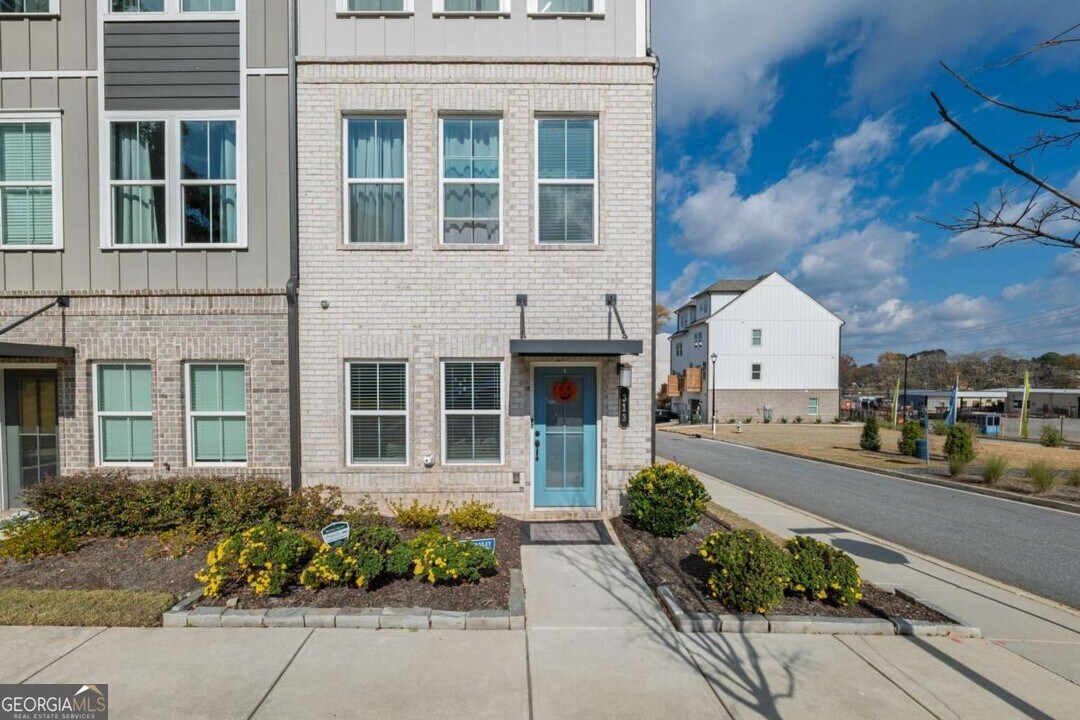 313 Skylar Way SE in Atlanta, GA - Building Photo