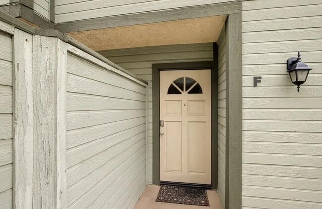 1340 Mayflower Ave in Monrovia, CA - Building Photo - Building Photo