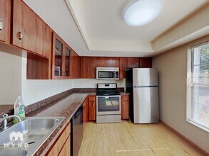 2024 Sheffield Ct in Oldsmar, FL - Foto de edificio - Building Photo